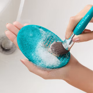 brush-hero-brush-cleansing-pad tips
