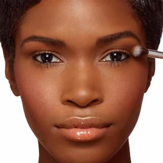 precision-crease-defining-eyeshadow-brush tips