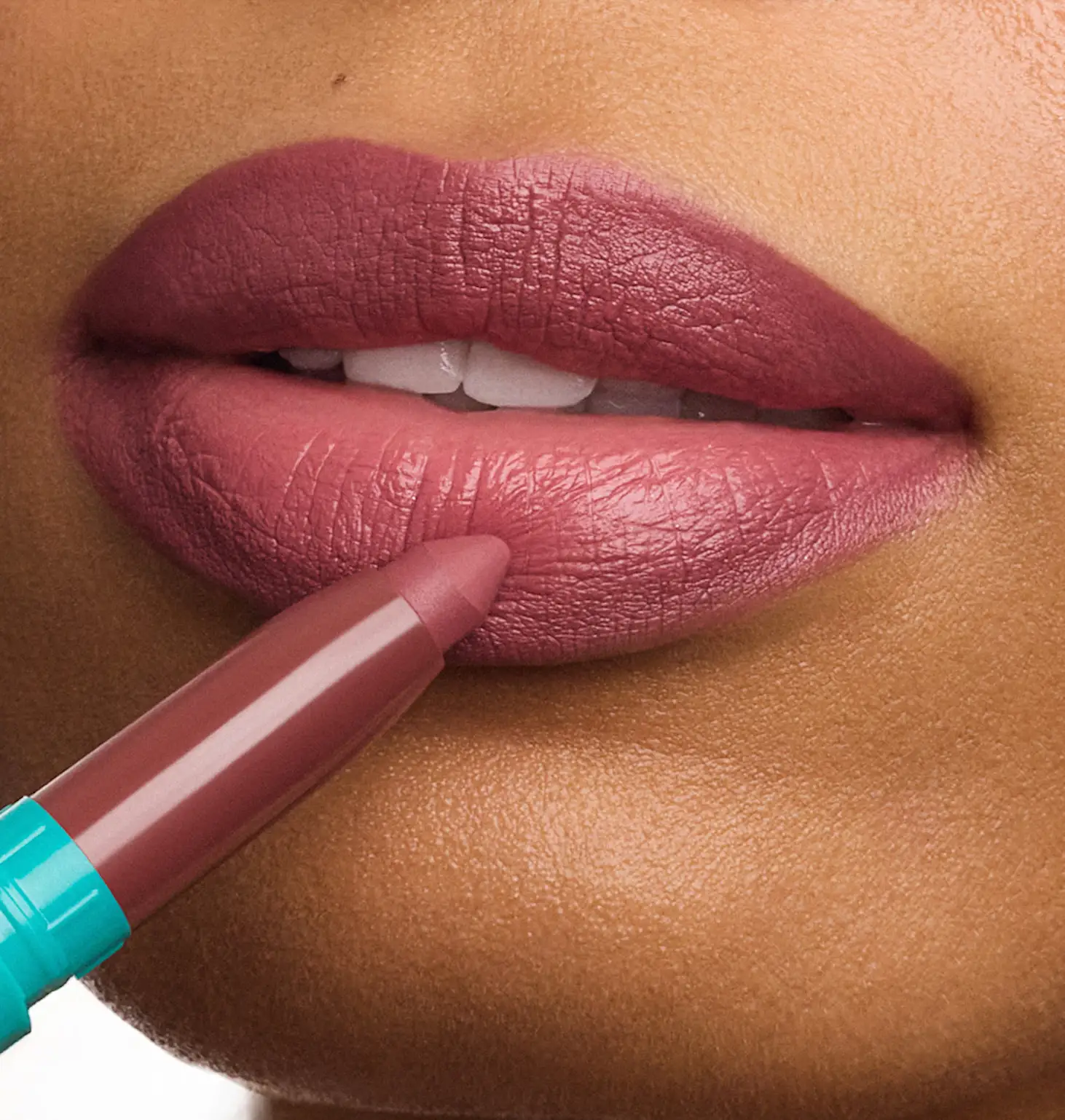 TC Homepage Collection Grid Image Holiday Lips   