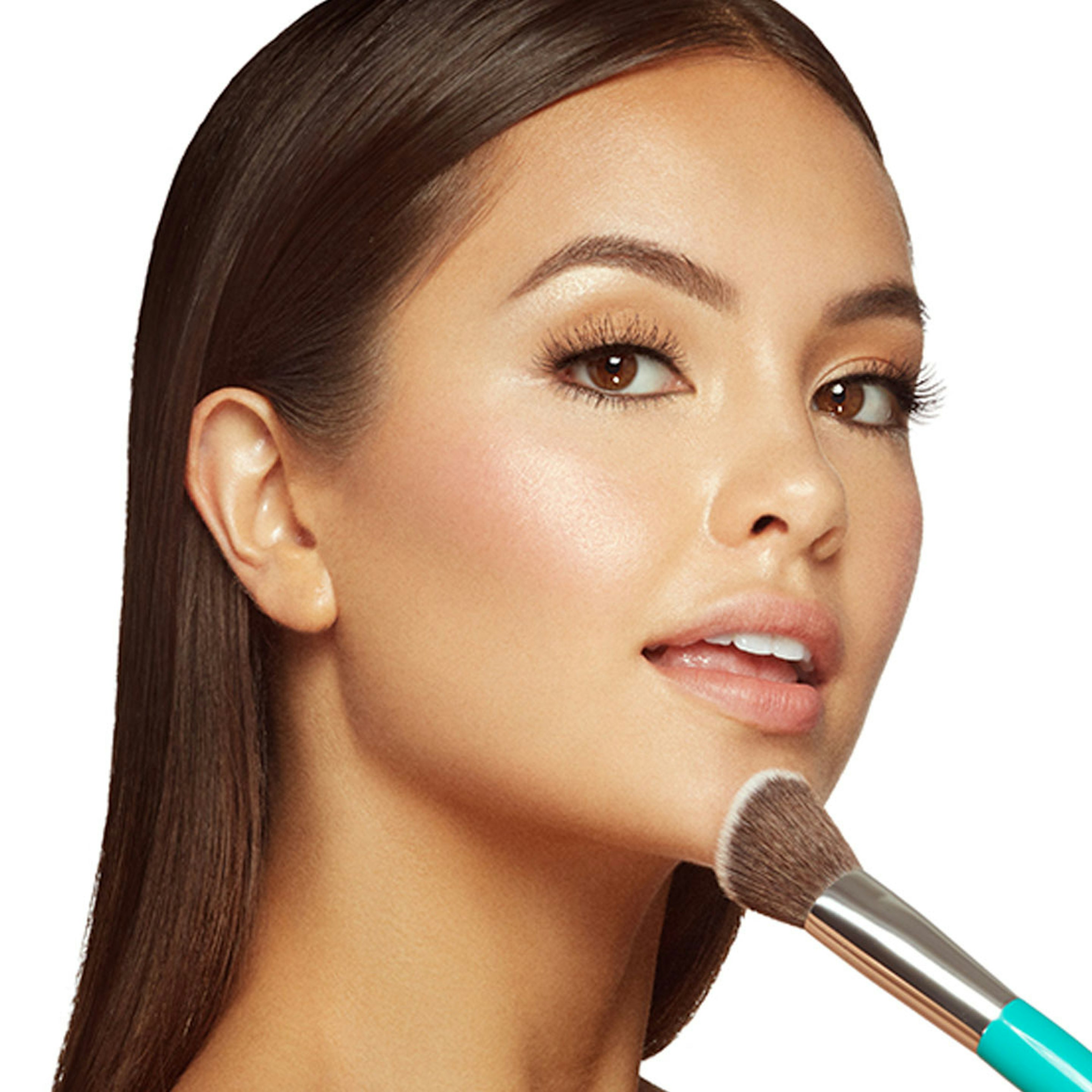 Diffusing Angled Bronzer Brush™